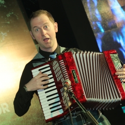 Reel Time Folk Band, accordion player,